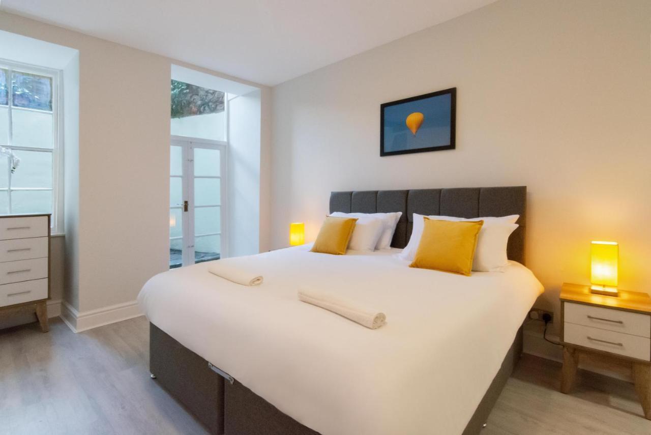 Free Parking! Very Large 2 Bedroom Clifton Flat Bristol Esterno foto