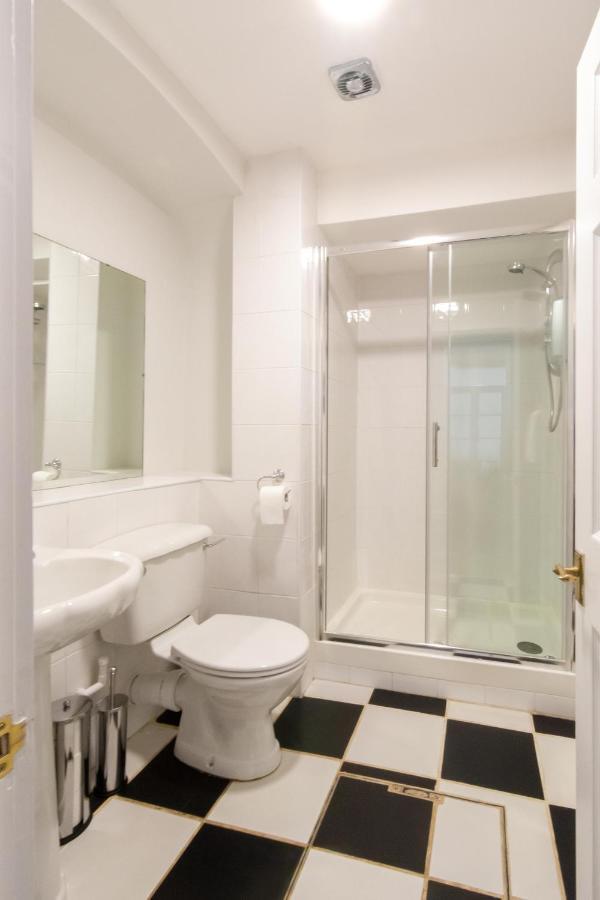 Free Parking! Very Large 2 Bedroom Clifton Flat Bristol Esterno foto